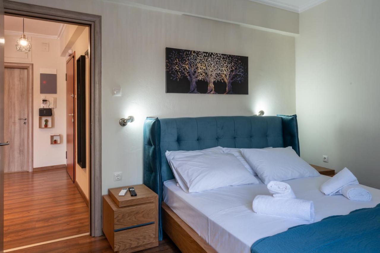Luxury Apartment Overlooking The Citadel Of Tsakas Athens Exterior photo