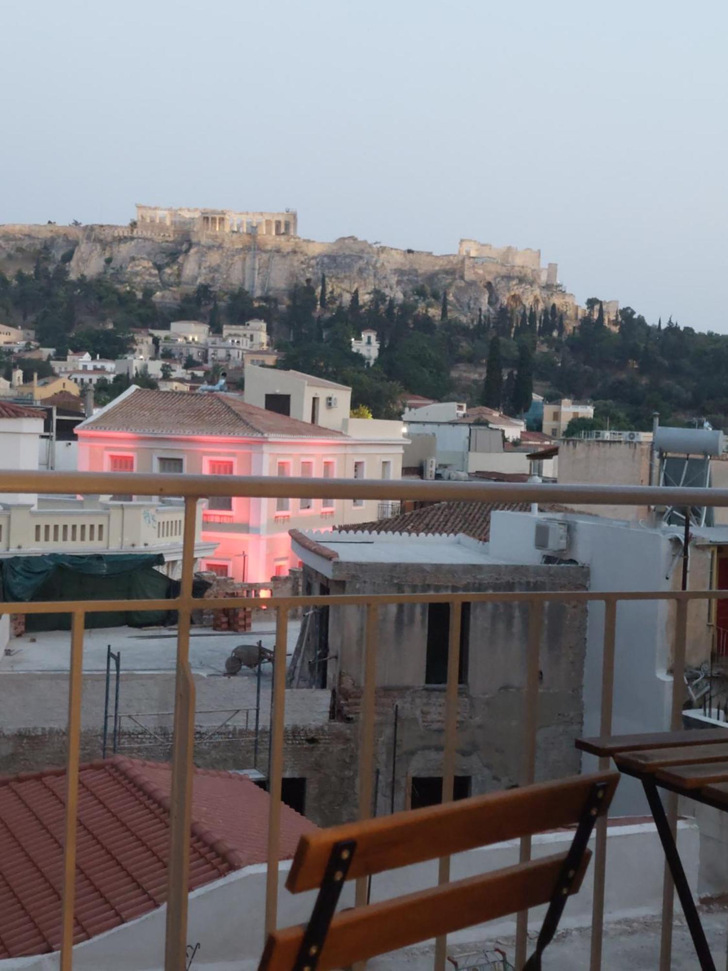 Luxury Apartment Overlooking The Citadel Of Tsakas Athens Exterior photo